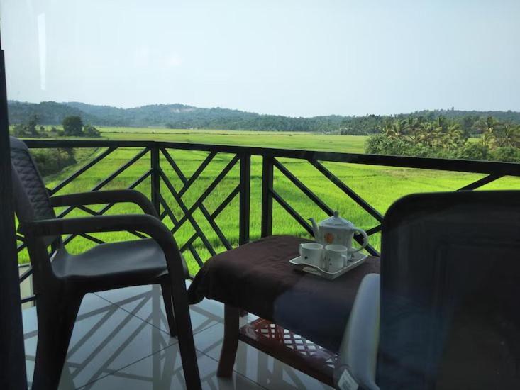 مانانثافادي Paddyfield Inn المظهر الخارجي الصورة