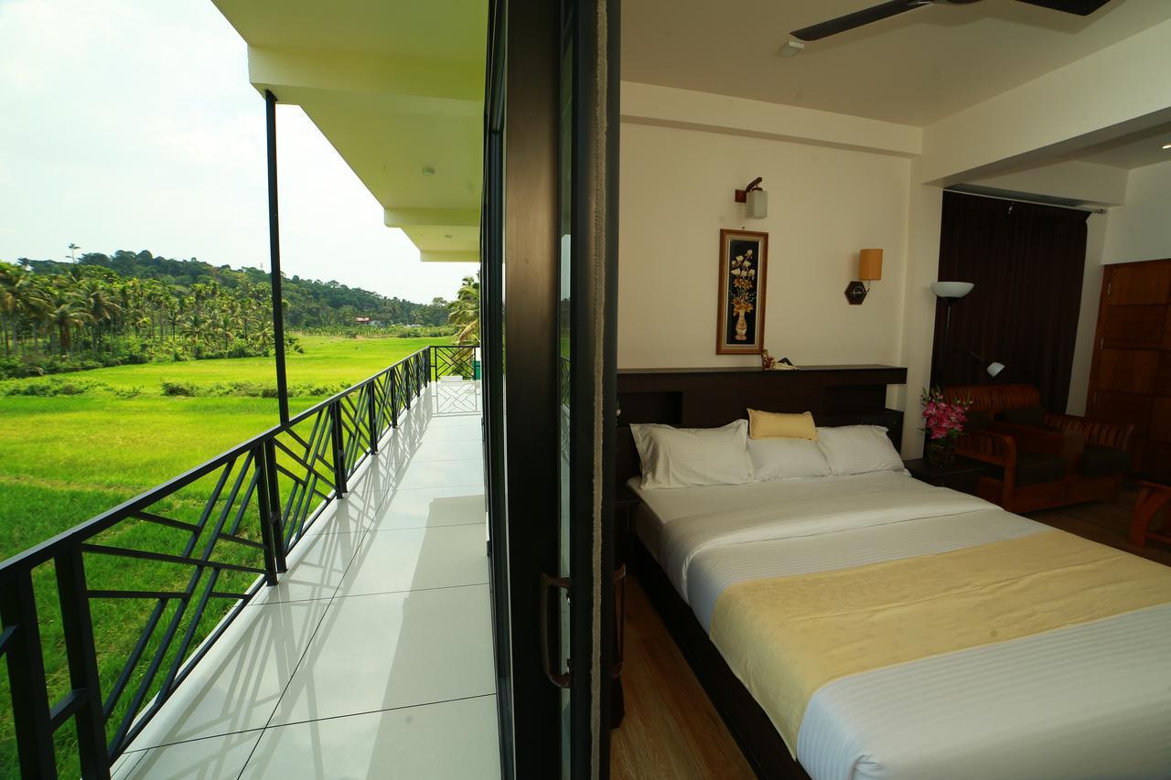 مانانثافادي Paddyfield Inn المظهر الخارجي الصورة